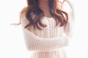 含著漂亮女生的襪子上課